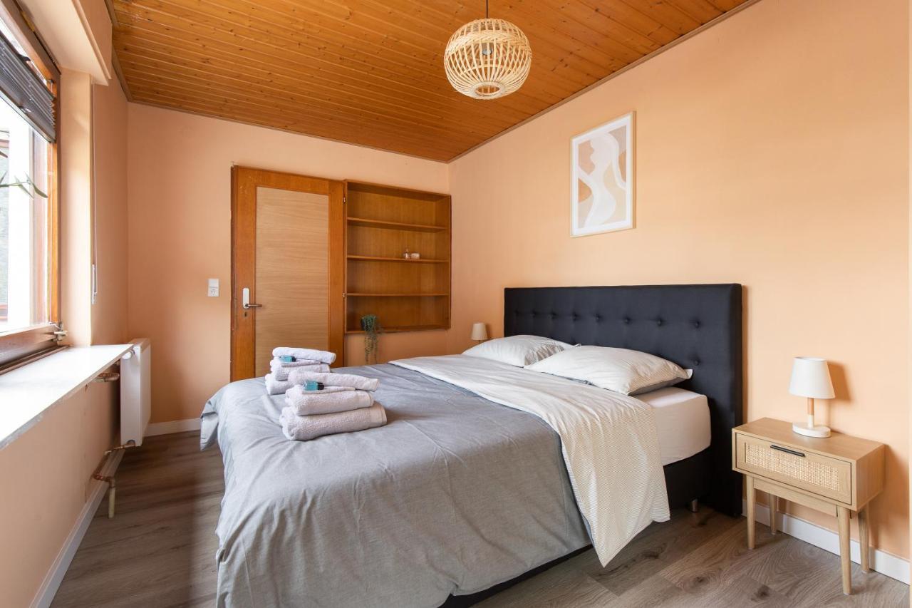 Apartamento Haus Blaue Traube Mit Moselblick Ediger-Eller Exterior foto