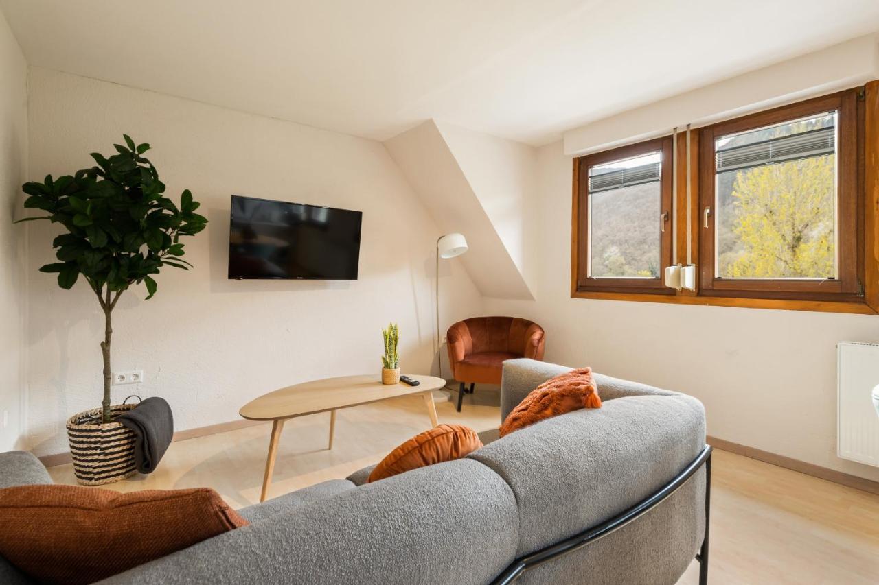 Apartamento Haus Blaue Traube Mit Moselblick Ediger-Eller Exterior foto