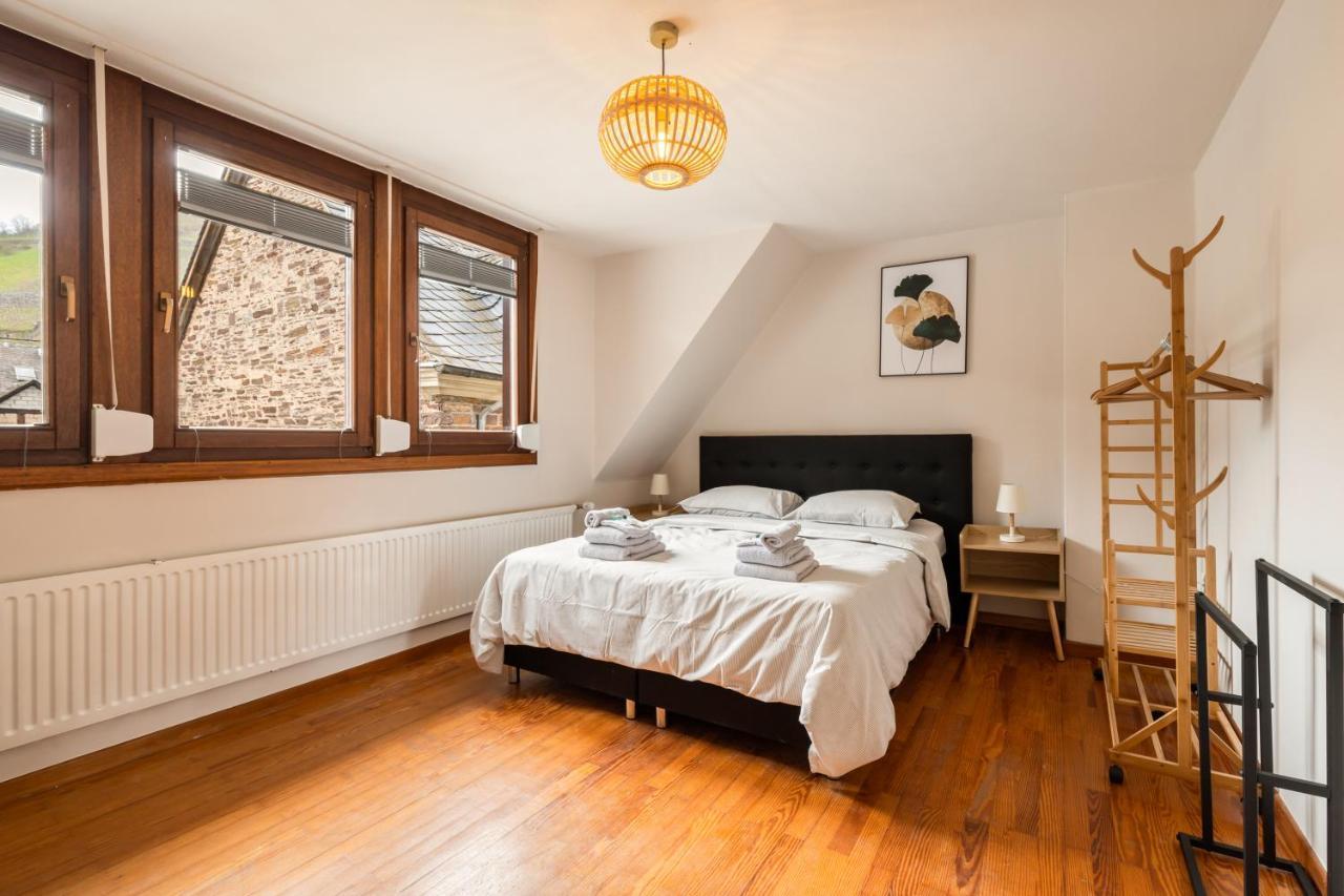 Apartamento Haus Blaue Traube Mit Moselblick Ediger-Eller Exterior foto
