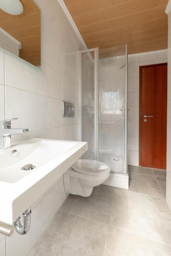 Apartamento Haus Blaue Traube Mit Moselblick Ediger-Eller Exterior foto